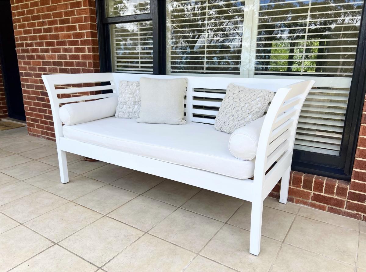 Comfortable Day Bed